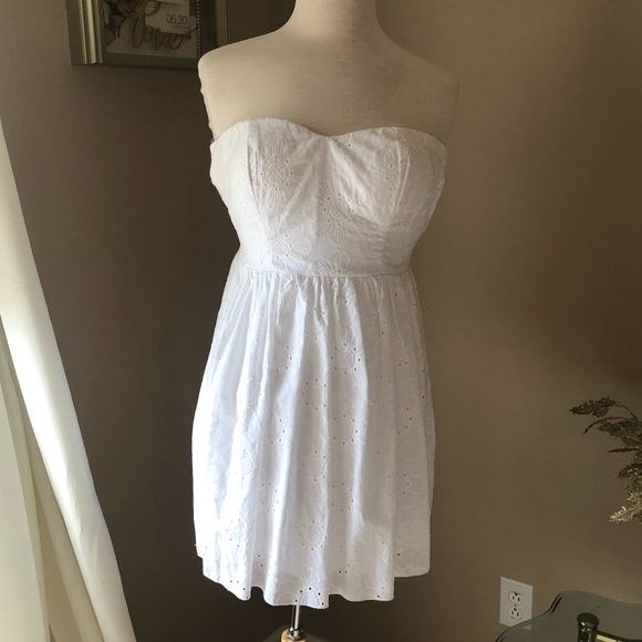 Speechless Dresses & Skirts - White strapless dress